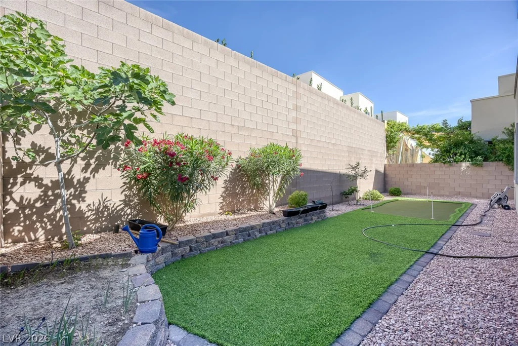 782 Glistening Light, Henderson, NV 89052