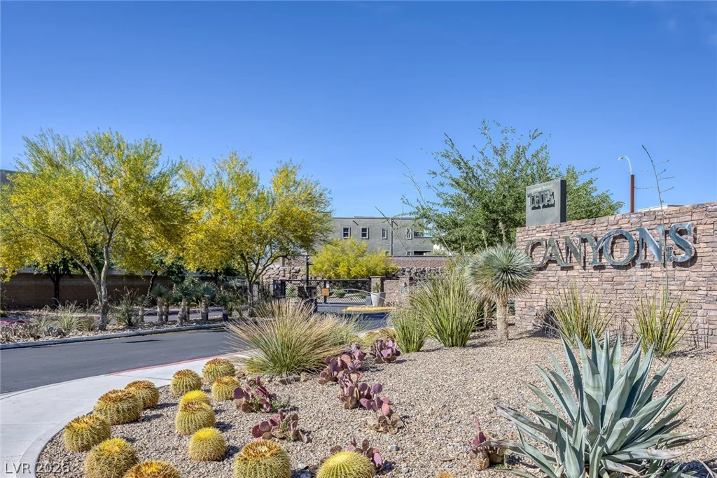 782 Glistening Light, Henderson, NV 89052