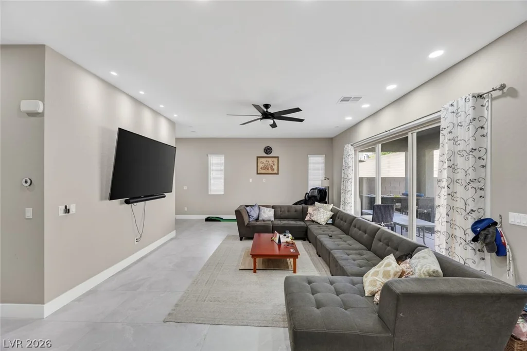 782 Glistening Light, Henderson, NV 89052