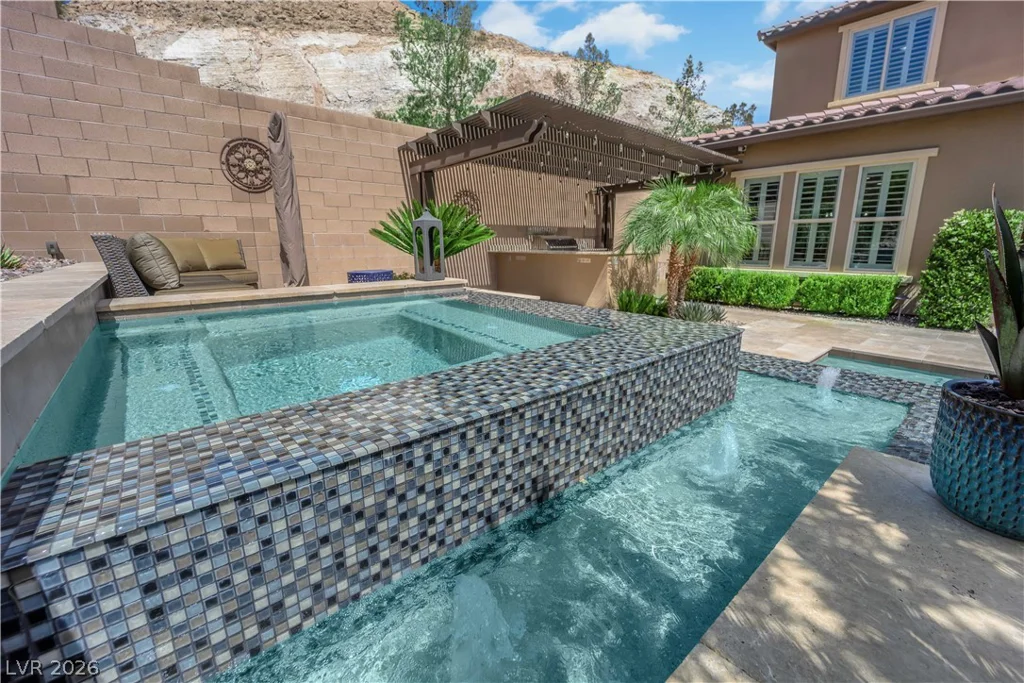 12637 Triangle Reef, Las Vegas, NV 89141