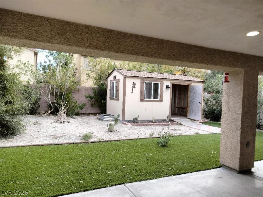 6444 Point Break, North Las Vegas, NV 89084