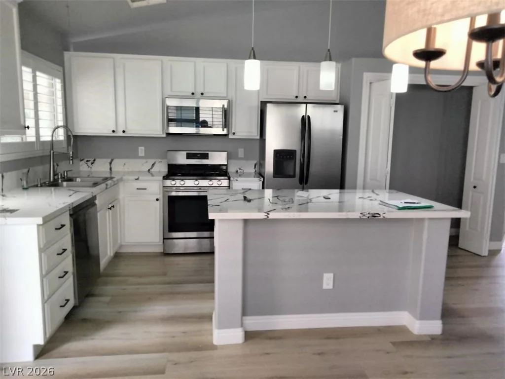 6444 Point Break, North Las Vegas, NV 89084