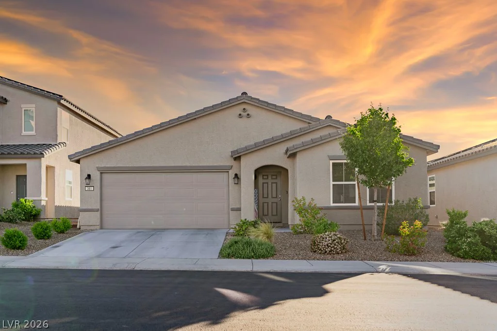 381 Bridal Veil Falls, Indian Springs, NV 89018