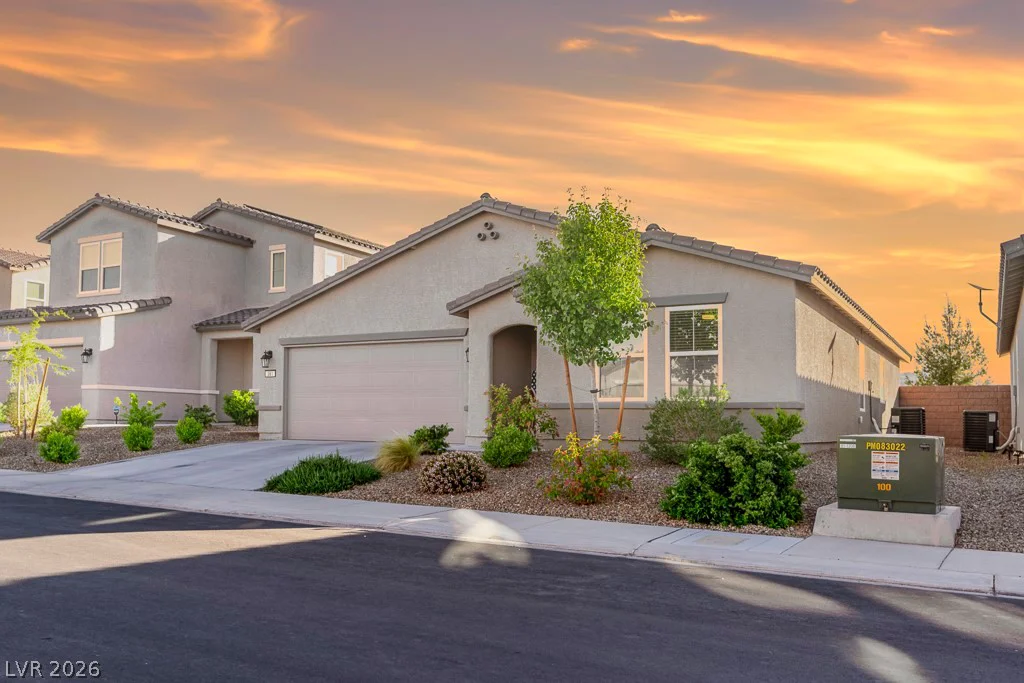 381 Bridal Veil Falls, Indian Springs, NV 89018