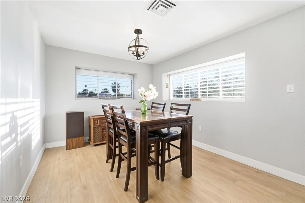 845 Kenny, Las Vegas, NV 89107
