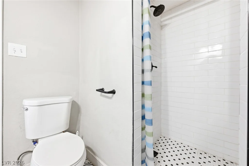 845 Kenny, Las Vegas, NV 89107