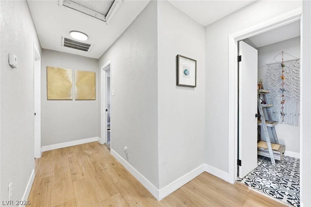 845 Kenny, Las Vegas, NV 89107