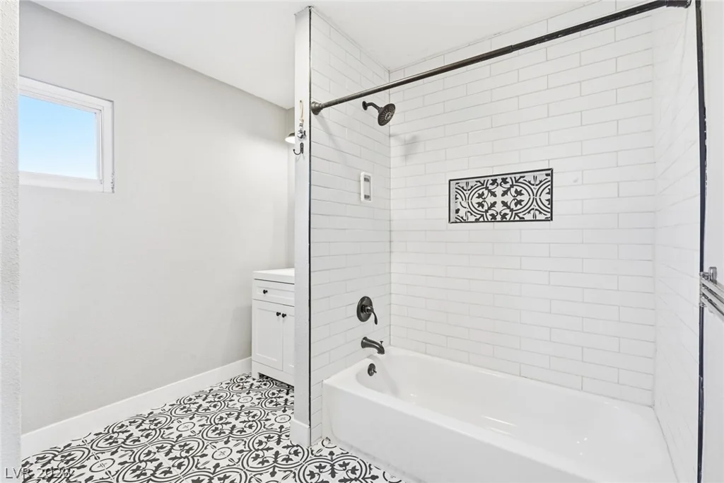 845 Kenny, Las Vegas, NV 89107