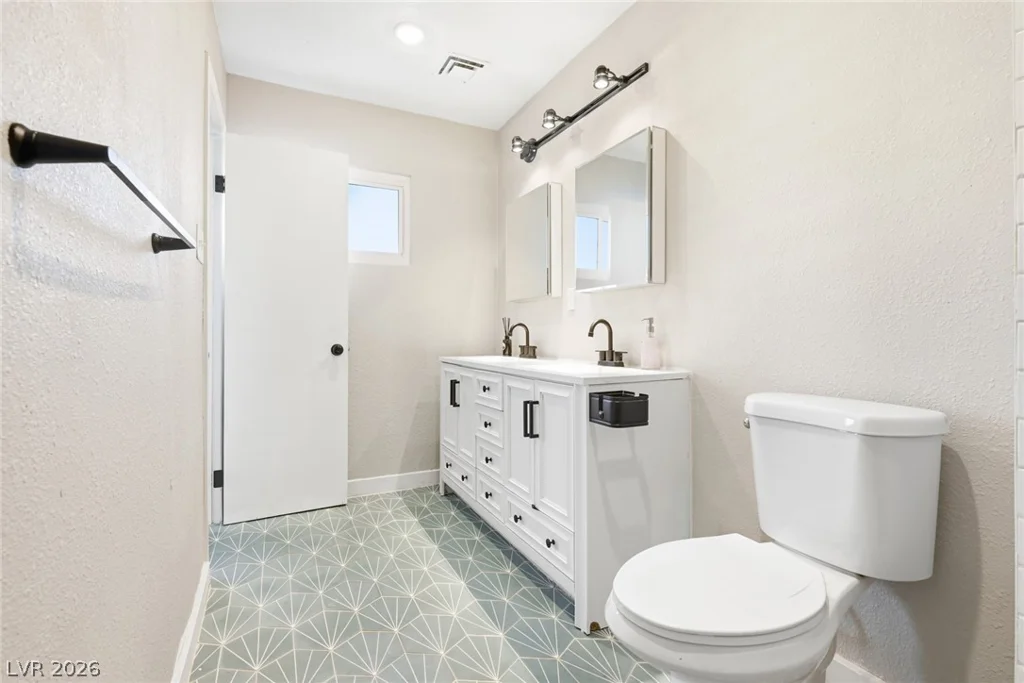845 Kenny, Las Vegas, NV 89107