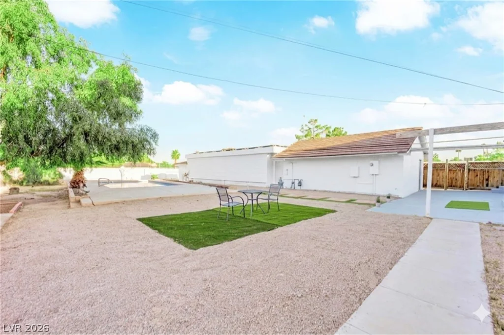 845 Kenny, Las Vegas, NV 89107