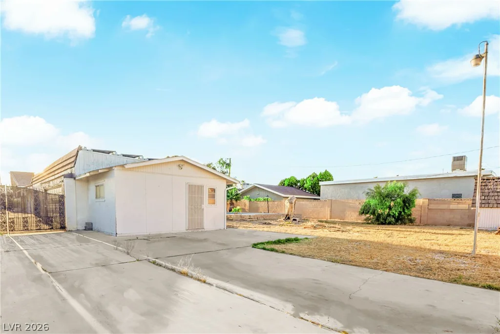 845 Kenny, Las Vegas, NV 89107