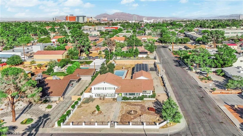 845 Kenny, Las Vegas, NV 89107