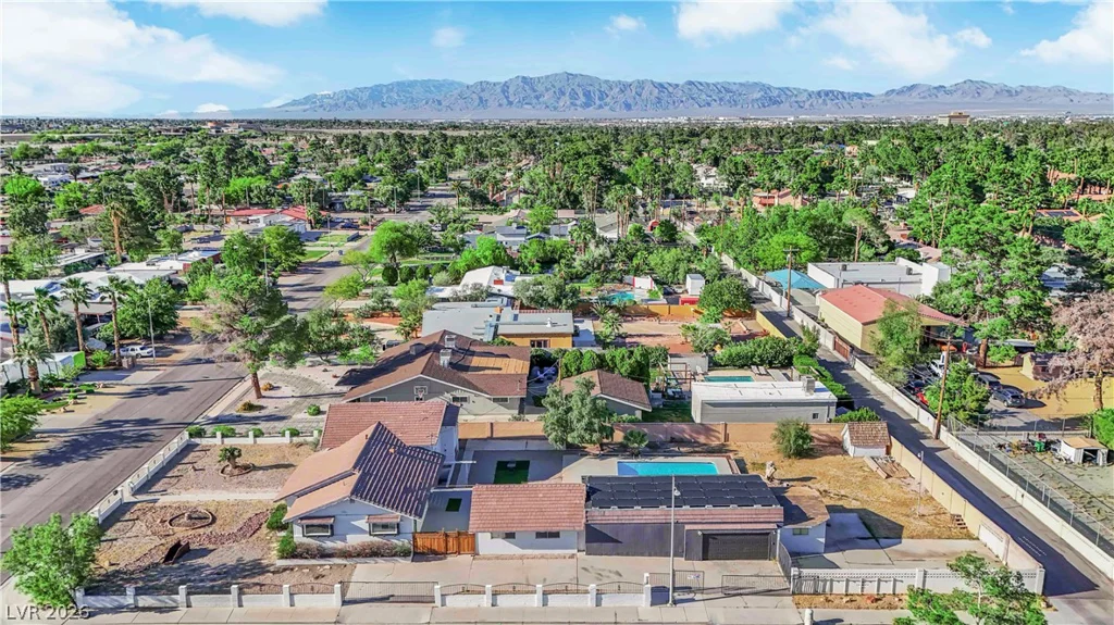 845 Kenny, Las Vegas, NV 89107