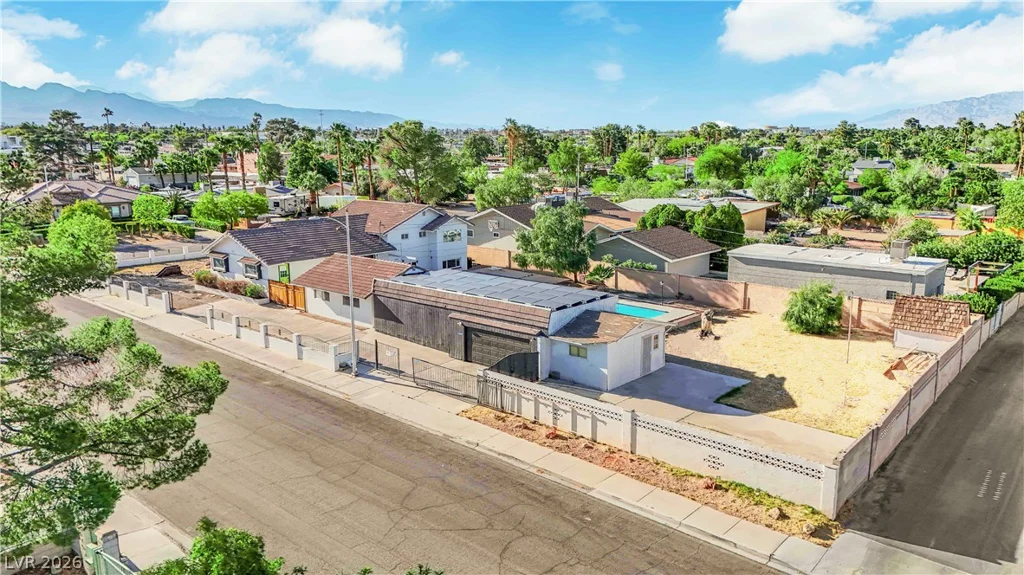 845 Kenny, Las Vegas, NV 89107