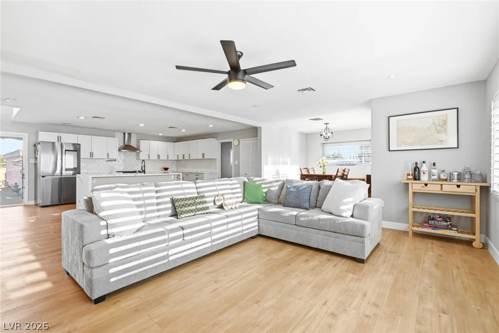 845 Kenny, Las Vegas, NV 89107