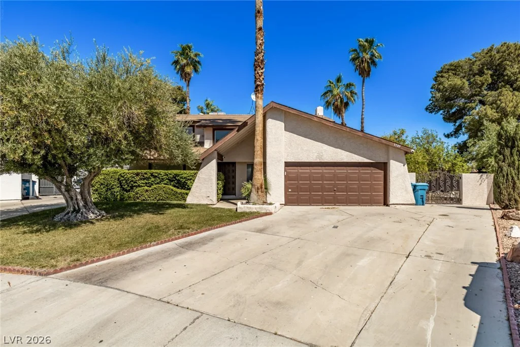 3709 Pamplona, Las Vegas, NV 89103