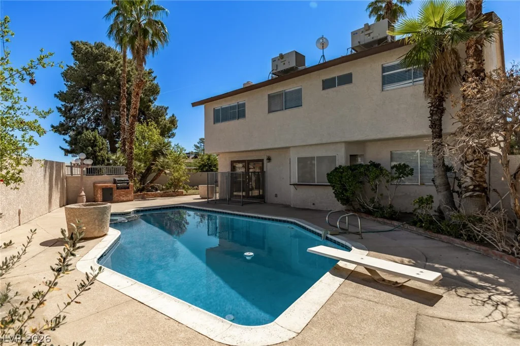3709 Pamplona, Las Vegas, NV 89103