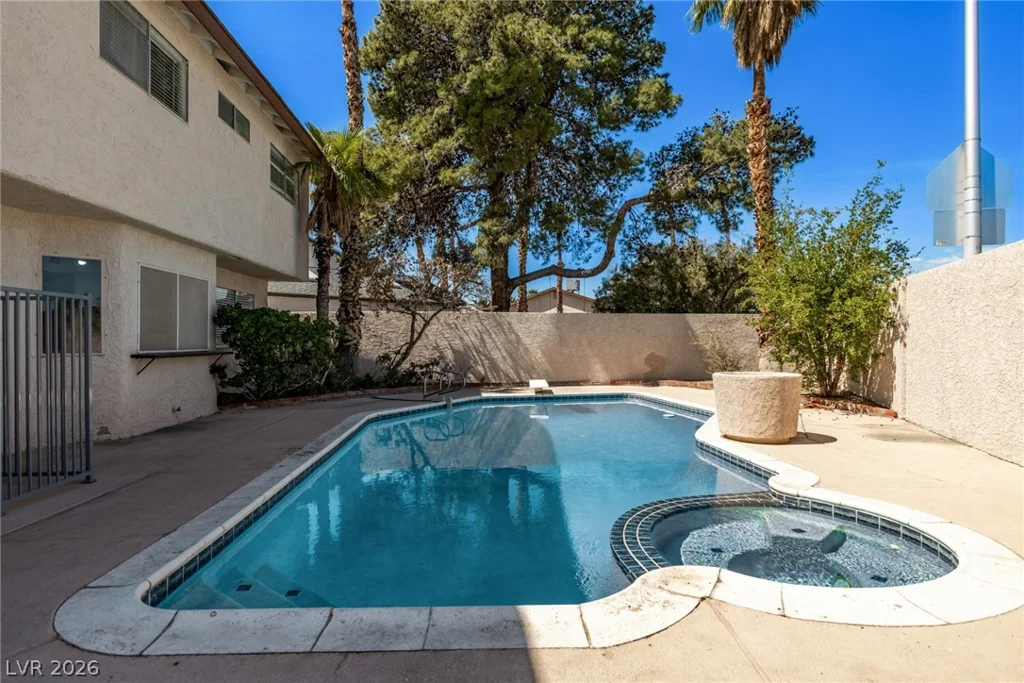 3709 Pamplona, Las Vegas, NV 89103