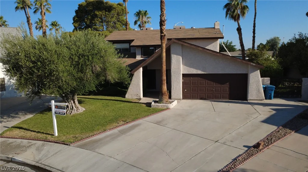3709 Pamplona, Las Vegas, NV 89103
