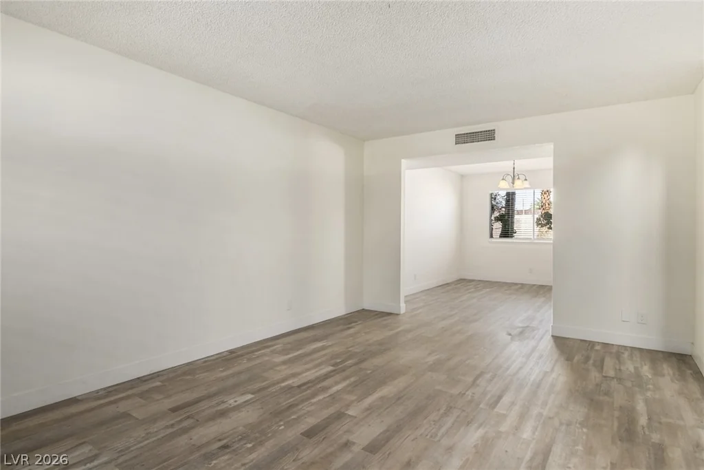 3709 Pamplona, Las Vegas, NV 89103