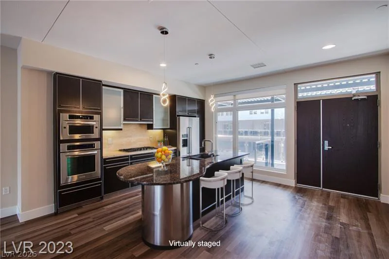 8925 Flamingo, Las Vegas, NV 89147
