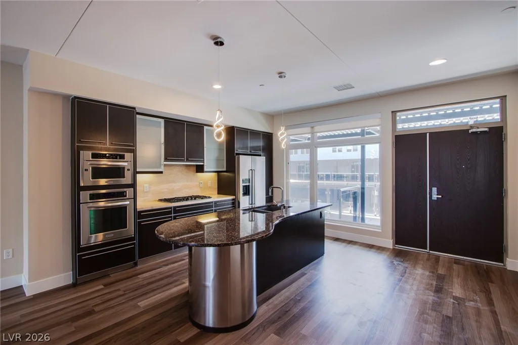 8925 Flamingo, Las Vegas, NV 89147
