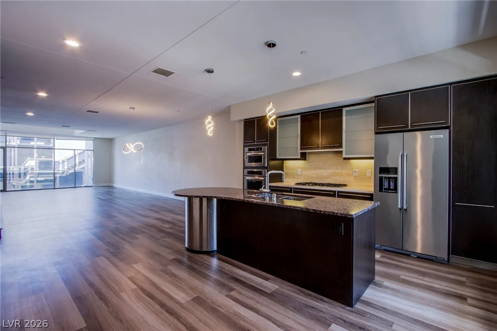 8925 Flamingo, Las Vegas, NV 89147