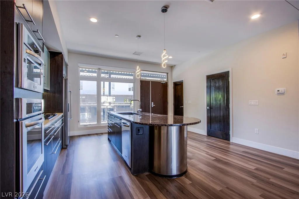 8925 Flamingo, Las Vegas, NV 89147