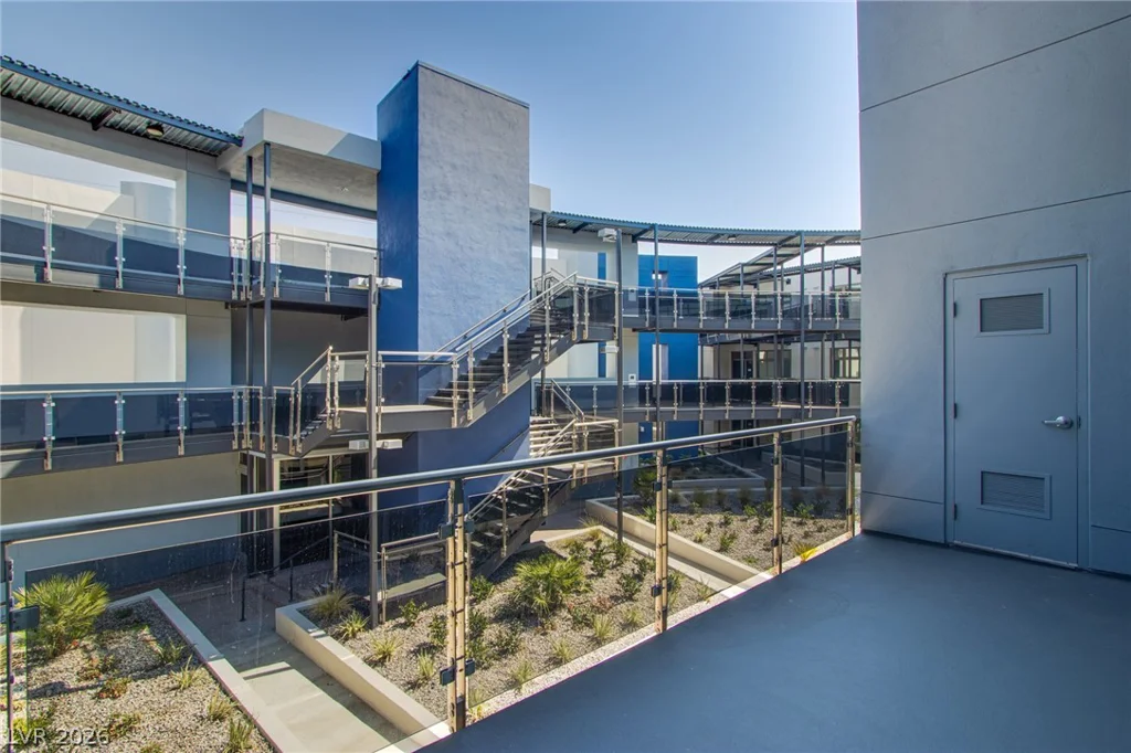 8925 Flamingo, Las Vegas, NV 89147