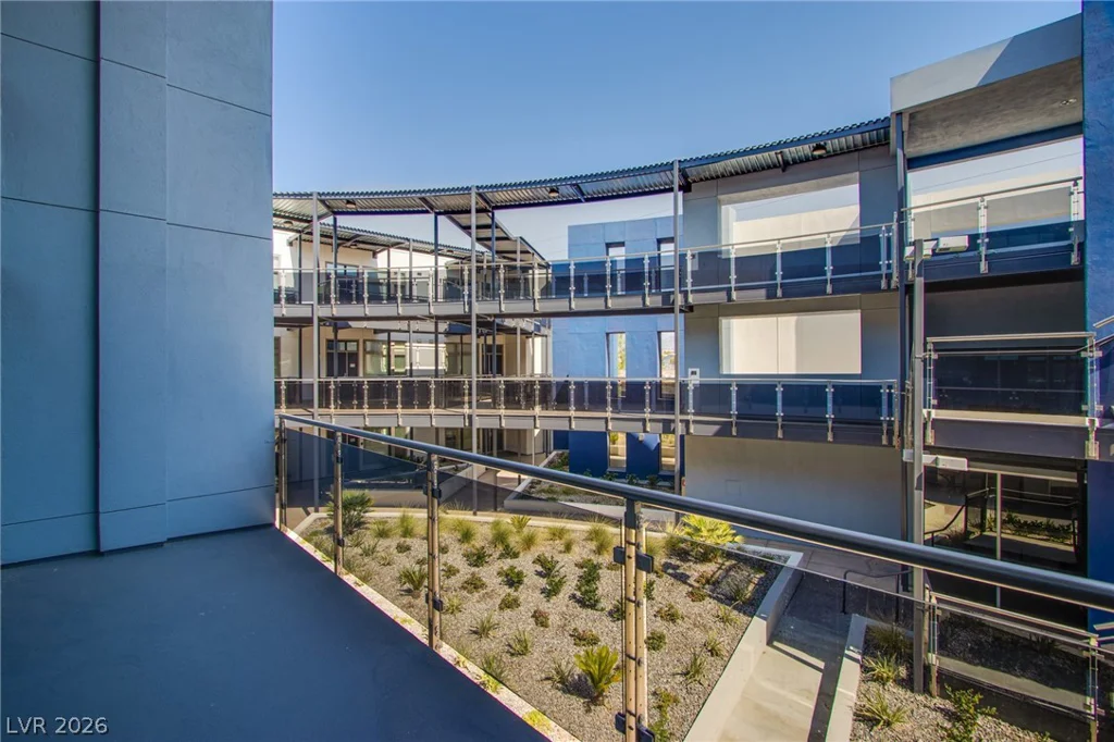 8925 Flamingo, Las Vegas, NV 89147