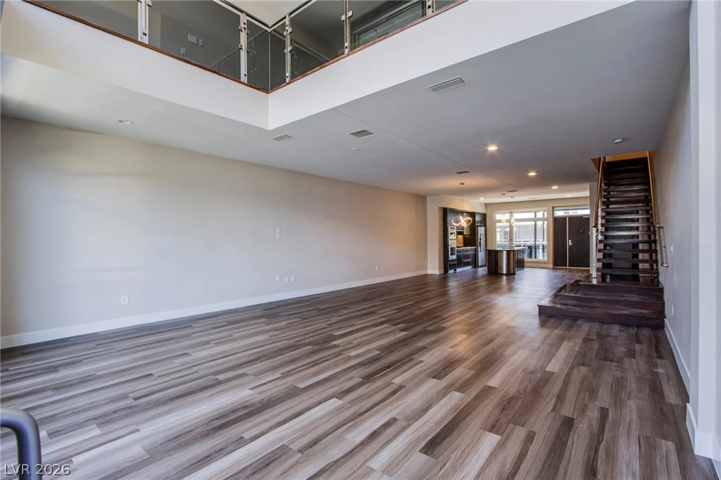 8925 Flamingo, Las Vegas, NV 89147