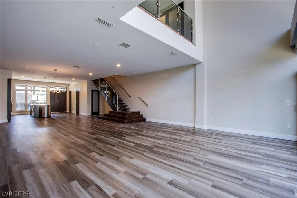 8925 Flamingo, Las Vegas, NV 89147