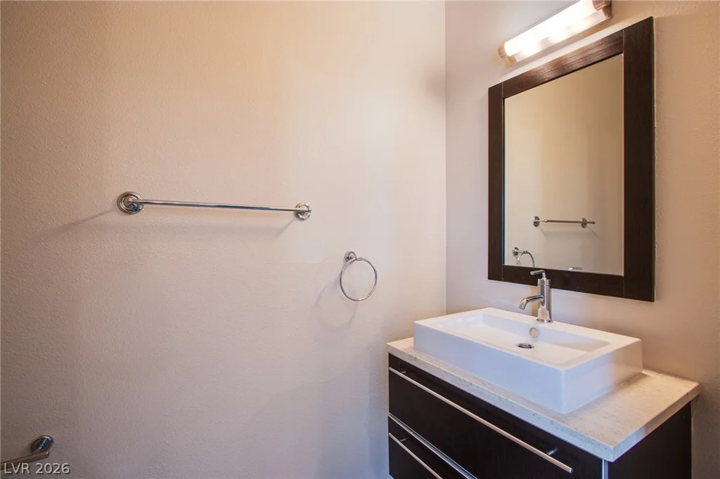 8925 Flamingo, Las Vegas, NV 89147