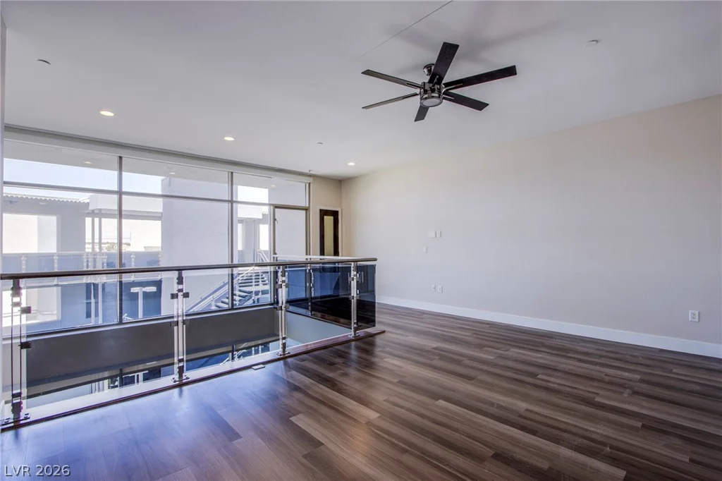 8925 Flamingo, Las Vegas, NV 89147