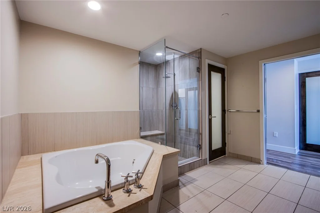 8925 Flamingo, Las Vegas, NV 89147