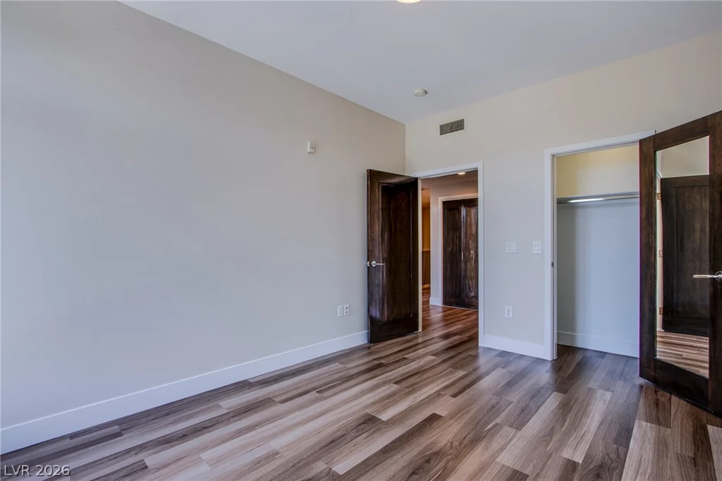 8925 Flamingo, Las Vegas, NV 89147