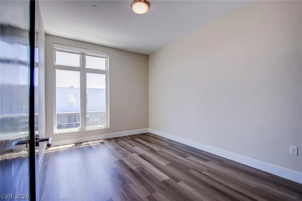 8925 Flamingo, Las Vegas, NV 89147