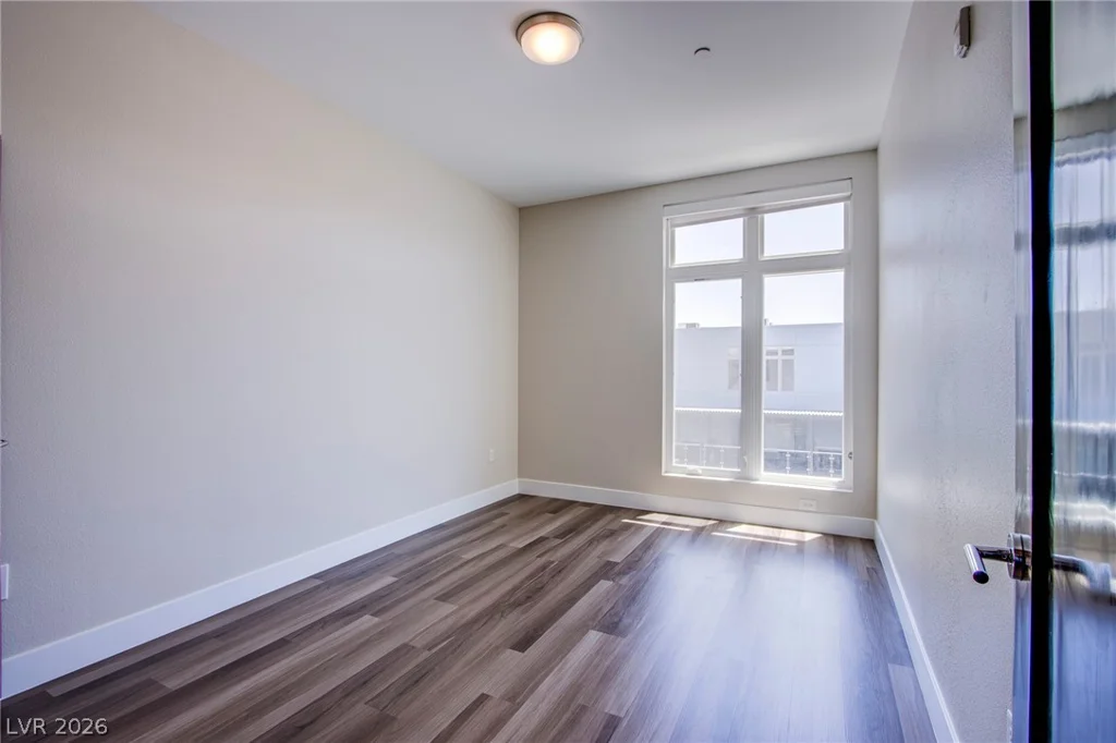 8925 Flamingo, Las Vegas, NV 89147