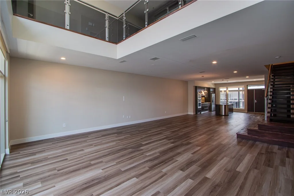 8925 Flamingo, Las Vegas, NV 89147