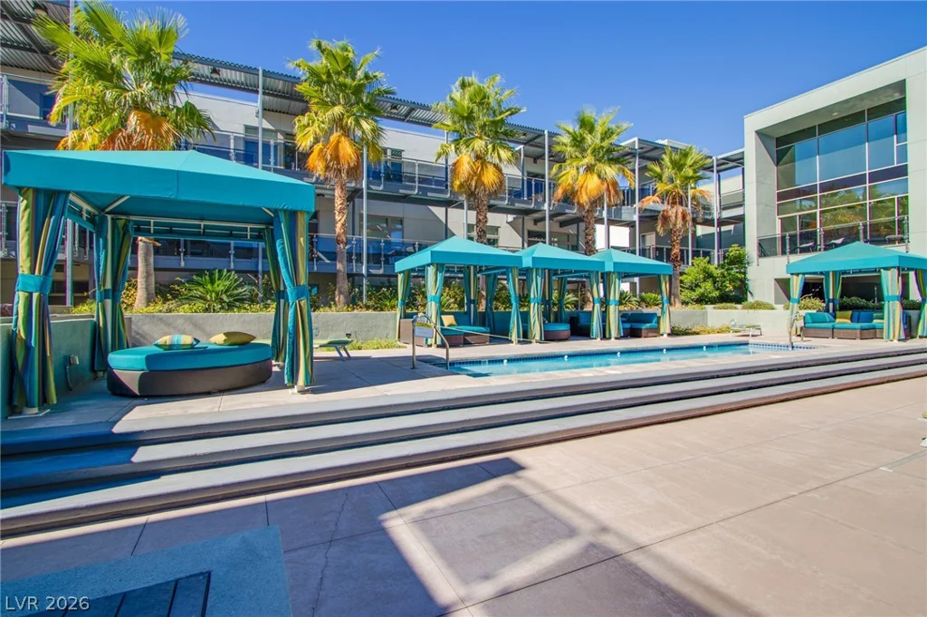 8925 Flamingo, Las Vegas, NV 89147