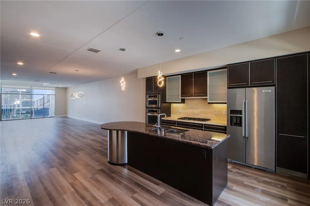 8925 Flamingo, Las Vegas, NV 89147