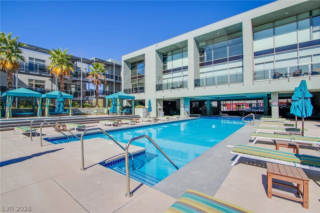8925 Flamingo, Las Vegas, NV 89147