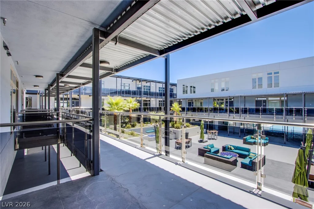 8925 Flamingo, Las Vegas, NV 89147