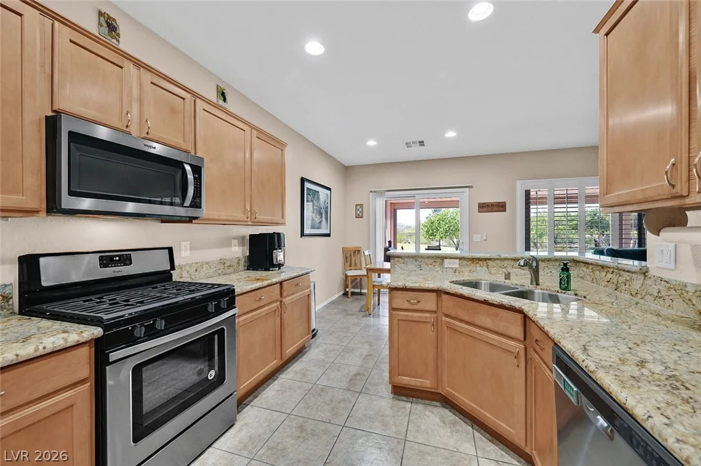7525 Lintwhite, North Las Vegas, NV 89084