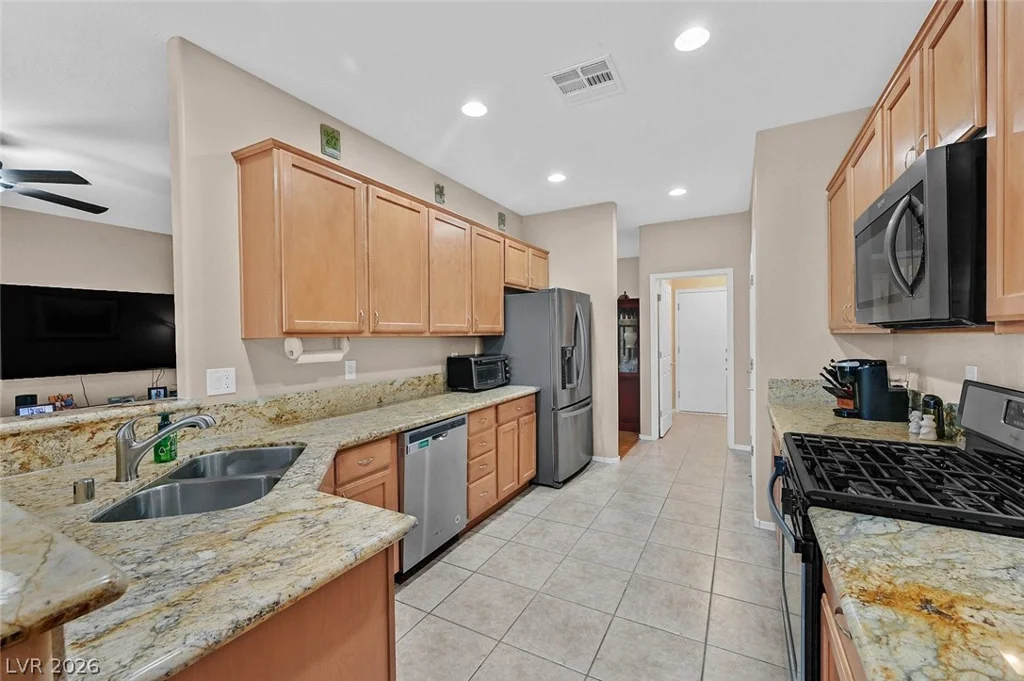7525 Lintwhite, North Las Vegas, NV 89084