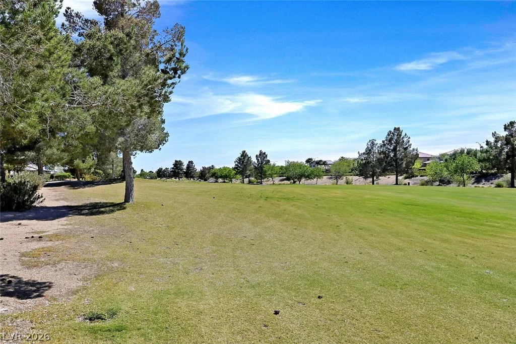 7525 Lintwhite, North Las Vegas, NV 89084