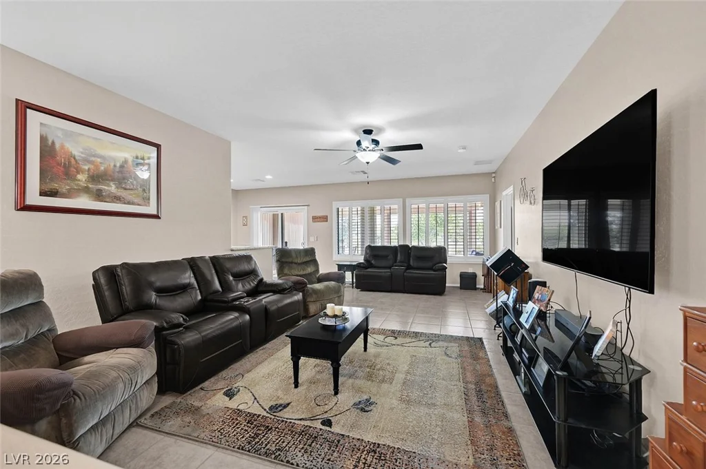 7525 Lintwhite, North Las Vegas, NV 89084