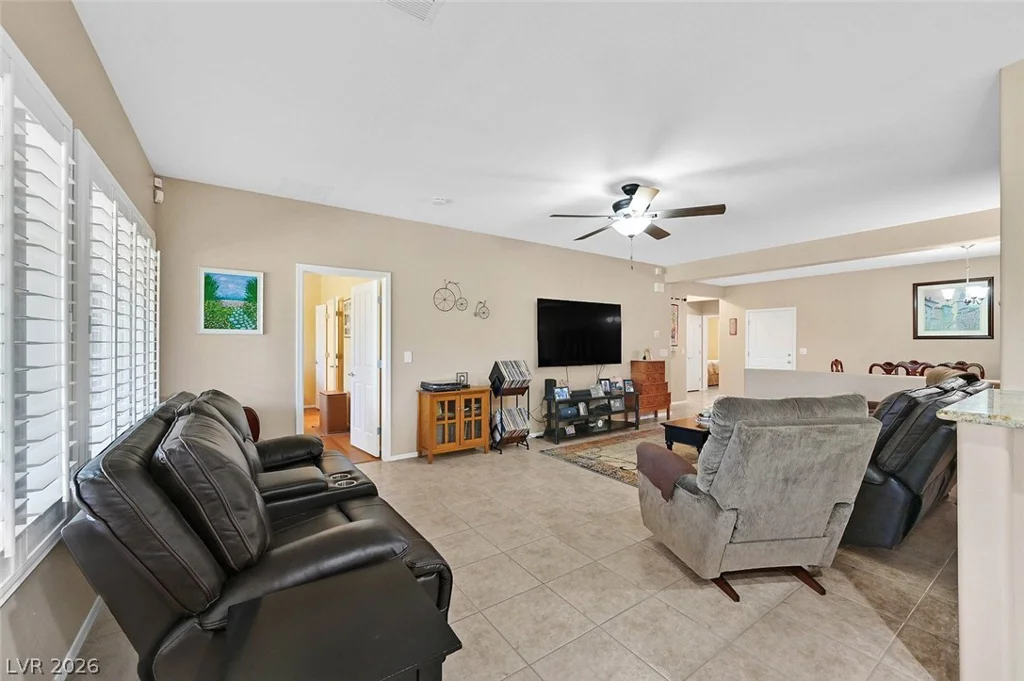 7525 Lintwhite, North Las Vegas, NV 89084