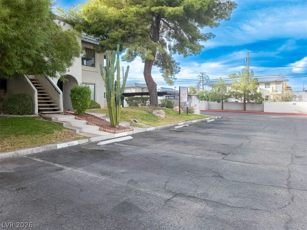 1400 Santa Margarita, Las Vegas, NV 89146