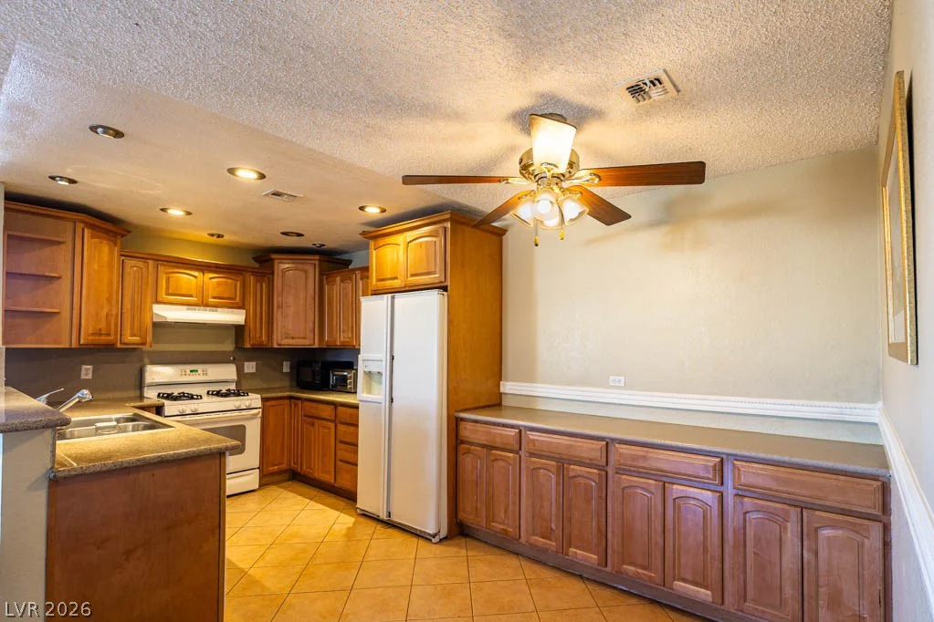1400 Santa Margarita, Las Vegas, NV 89146